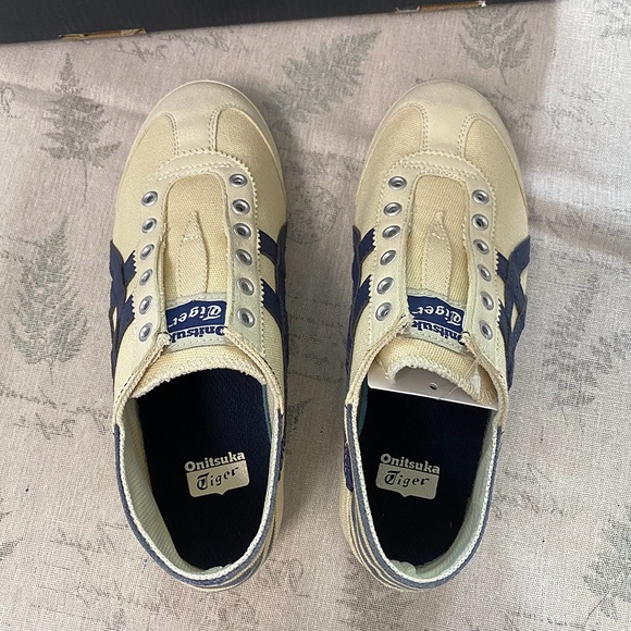 Onitsuka Tiger Mexico 66 Slip On Fabric Flat Sneakers Natural/Navy - Picture 5 of 7